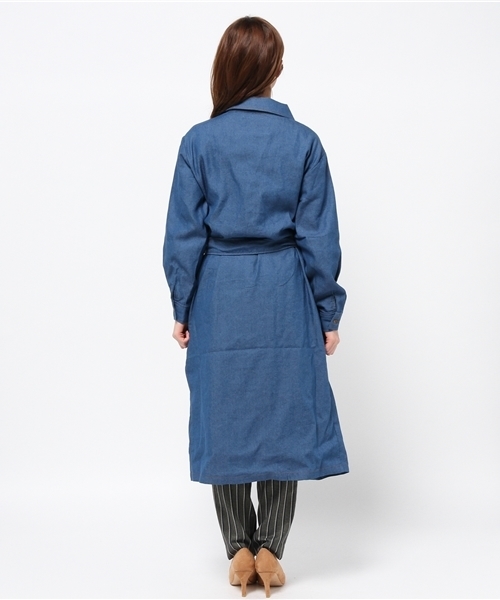 one after another NICE CLAUP(ワンアフターアナザーナイスクラップ)の「【mina4月号掲載 ナイスクラップ】ロングチェスターコート(チェスターコート・レディース・ネイビー/オフホワイト/ブルー・FREE)」の9枚目の写真