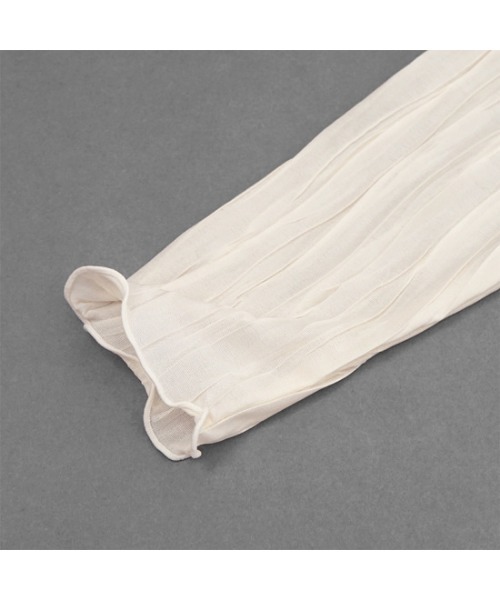 flower(フラワー)の「プリーツシアートップ(Tシャツ/カットソー・レディース・アイボリー/ベージュ/ブルー/ブラック・FREE)」の13枚目の写真