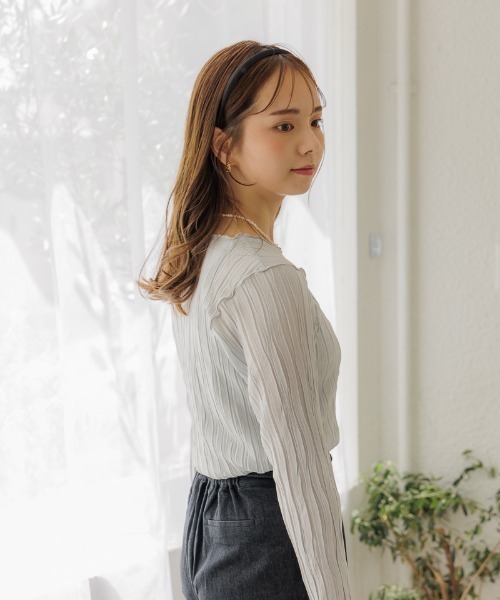 【美品】プリーツプリーズ　スモールフラワー　襟付　シャツ　カットソー　トップス PLEATS PLEASE ISSEY MIYAKE（カットソー(半袖/袖なし)）の