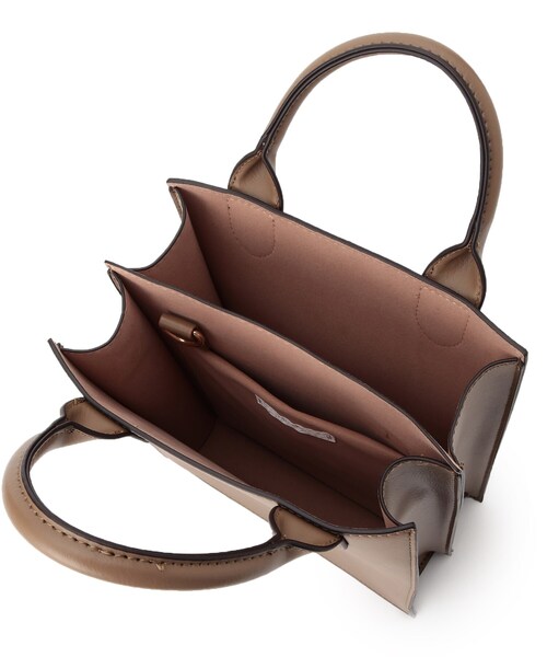 SHOO・LA・RUE(シューラルー)の「◆【2WAY】スクエアショルダーバッグ(ショルダーバッグ・レディース・ブラック/グレー/サンドベージュ・00)」の10枚目の写真