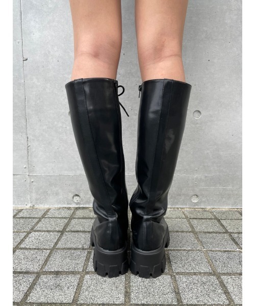 ENVYM（アンビー）の「ＬＡＣＥ ＵＰ ロングブーツ（ブーツ・レディース・ブラック・23.5㎝/22.5㎝/24.5㎝）」の3枚目の写真