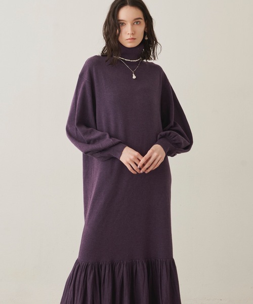 LA BELLE ETUDE(ラベルエチュード)の「裾切替タートルニットワンピース(ワンピース・レディース・ブラック/パープル・1/0)」の8枚目の写真