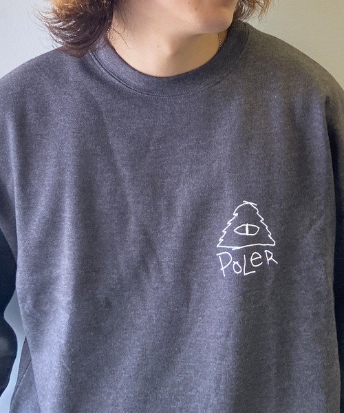 POLeR(ポーラー)の「【Web限定】POLeR/ポーラー バックプリント クルーネックスウェット/トレーナー 223APM2503(スウェット・メンズ・ヘザーグレー/ヘザーチャコール・XL/M/L)」の7枚目の写真