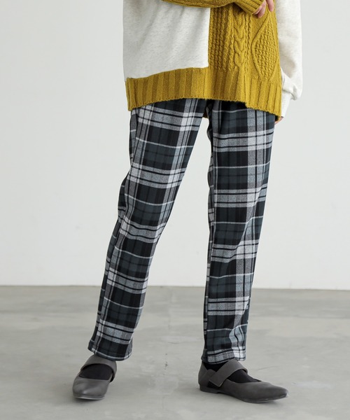 osharewalker（オシャレウォーカー）の「『裏ベロアチェック柄レギパン』（その他パンツ・レディース・グリーン/レッド/グレイッシュブルー/ボルドー・1/2）」の6枚目の写真