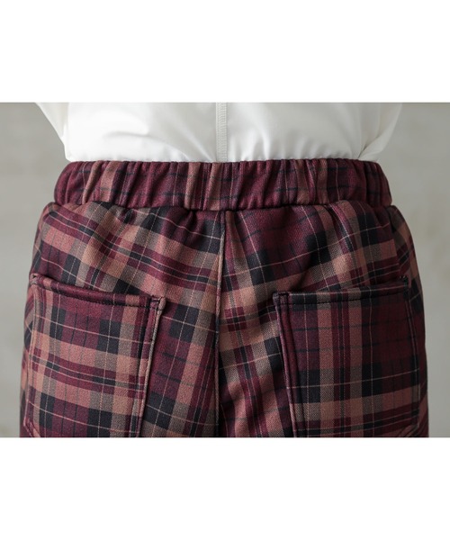 osharewalker（オシャレウォーカー）の「『裏ベロアチェック柄レギパン』（その他パンツ・レディース・グリーン/レッド/グレイッシュブルー/ボルドー・1/2）」の17枚目の写真