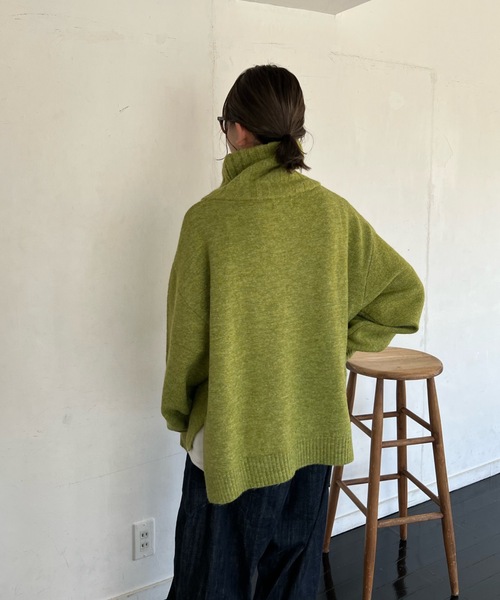shesame ニット shesame（シーセム）の「waving logo Knit（ニット/セーター