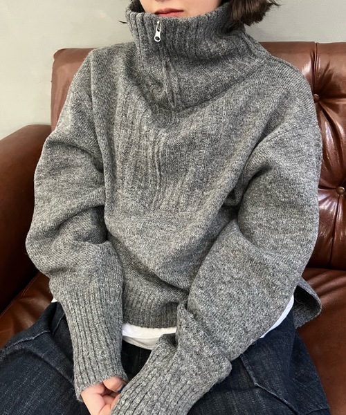 shesame ニット shesame（シーセム）の「waving logo Knit（ニット/セーター