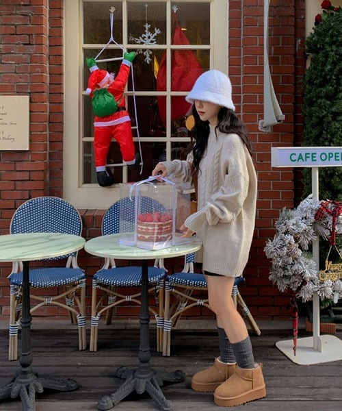 SONA（ソナ）の「SONA バルーンケーブルニットミニワンピース（ワンピース・レディース・アイボリー/ブラック・FREE）」の15枚目の写真