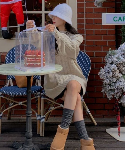 SONA（ソナ）の「SONA バルーンケーブルニットミニワンピース（ワンピース・レディース・アイボリー/ブラック・FREE）」の18枚目の写真