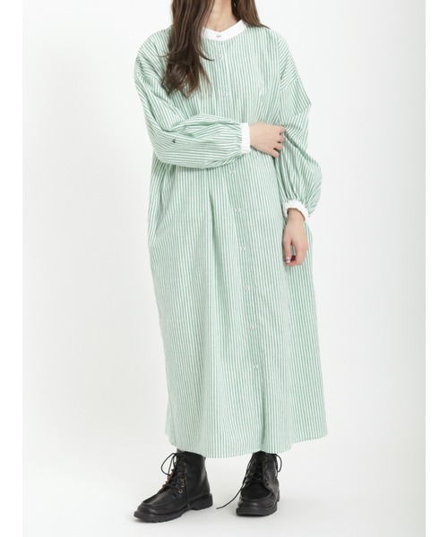 Samansa Mos2(サマンサ モスモス)の「襟配色スタンドカラーワンピース(ワンピース・レディース・ベージュ/ピンク/ブルー/グリーン/チャコール・フリ-)」の21枚目の写真