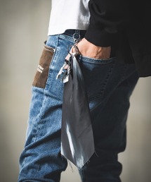 GLIMCLAP（グリムクラップ）の「mko11015- With pattern scarf keychain キーホルダー（キーホルダー）」