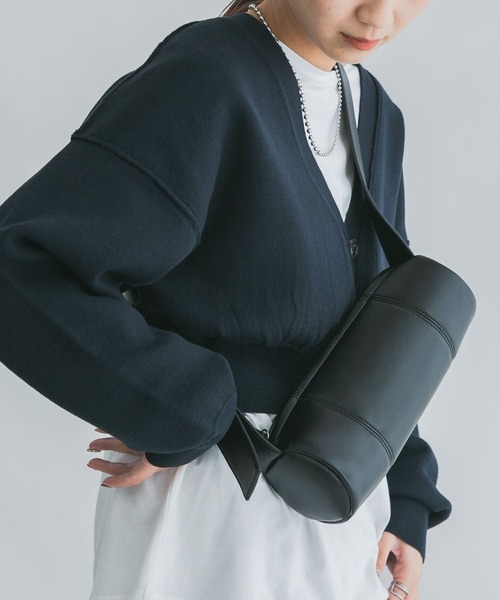 KBF（ケイビーエフ）の「ラウンドボトルBAG（ショルダーバッグ・レディース・ブラック/キャメル/アイボリー・ONE）」の13枚目の写真