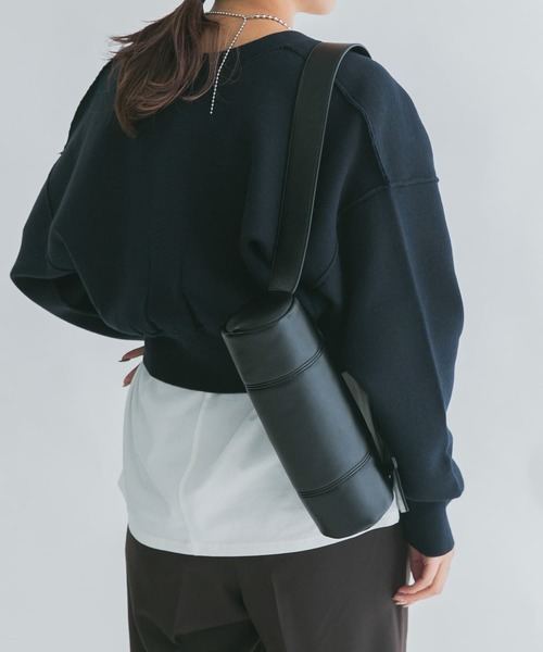 KBF（ケイビーエフ）の「ラウンドボトルBAG（ショルダーバッグ・レディース・ブラック/キャメル/アイボリー・ONE）」の14枚目の写真