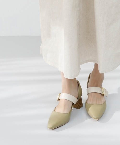 menue（メヌエ）の「ポインテッドトゥセパレートパンプス（パンプス・レディース・グレイッシュベージュ/グリーン/ブラック系/アイボリー・35/36/39/37/38）」の20枚目の写真