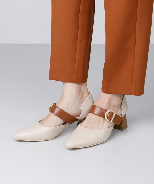 menue（メヌエ）の「ポインテッドトゥセパレートパンプス（パンプス・レディース・グレイッシュベージュ/グリーン/ブラック系/アイボリー・35/36/39/37/38）」の8枚目の写真