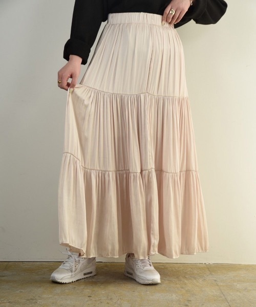 I_am（アイアム）の「gather flare skirt（スカート・レディース・ブラック/アイボリー・FREE）」の8枚目の写真