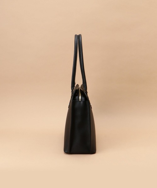 Samantha Thavasa（サマンサタバサ）の「シャープデザイン トートバッグ（トートバッグ・レディース・ブラック/オフホワイト/グレイッシュベージュ・FREE）」の10枚目の写真