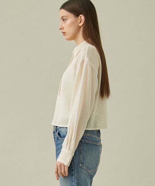 STUDIOUS(ステュディオス)の「【STUDIOUS/ステュディオス】メッシュレースクロップドシャツ(シャツ/ブラウス・レディース・ブラック/アイボリー・FREE)」の3枚目の写真