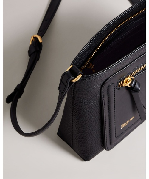 Ted Baker（テッドベーカー）の「NISHU ジップディテール クロスボディバッグ（ショルダーバッグ・レディース・ブラック/ベージュ系その他6・O/S）」の10枚目の写真