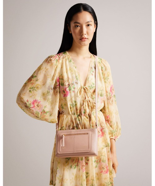 Ted Baker（テッドベーカー）の「NISHU ジップディテール クロスボディバッグ（ショルダーバッグ・レディース・ブラック/ベージュ系その他6・O/S）」の8枚目の写真