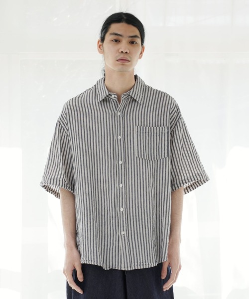 Air Tokyo（エアートウキョー）の「オーバーサイズ ハーフスリーブ ストライプ レギュラーカラー シャツ（シャツ/ブラウス・メンズ・ホワイト×ブルー/ホワイト×ブラック・MEDIUM/LARGE）」の13枚目の写真