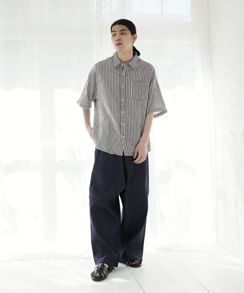 Air Tokyo（エアートウキョー）の「オーバーサイズ ハーフスリーブ ストライプ レギュラーカラー シャツ（シャツ/ブラウス・メンズ・ホワイト×ブルー/ホワイト×ブラック・MEDIUM/LARGE）」の9枚目の写真