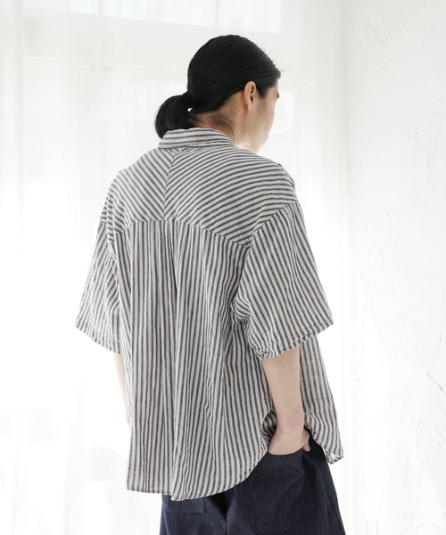 Air Tokyo（エアートウキョー）の「オーバーサイズ ハーフスリーブ ストライプ レギュラーカラー シャツ（シャツ/ブラウス・メンズ・ホワイト×ブルー/ホワイト×ブラック・MEDIUM/LARGE）」の12枚目の写真