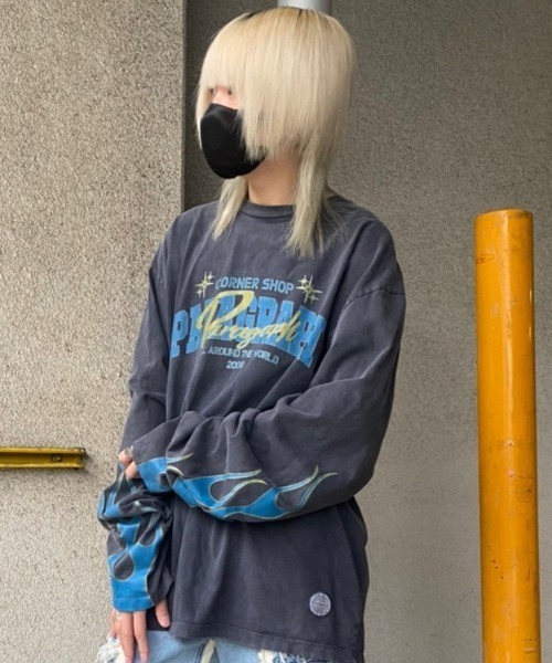 Paragraph(パラグラフ)の「A'GEM/9 × .kom『paragraph/パラグラフ』ファイアーダブルロゴ長袖Tシャツ(Tシャツ/カットソー・メンズ・ブラック/グレー・FREE)」の13枚目の写真