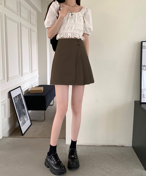 Dewlily(デューリリー)の「プリーツミニスカート(スカート・レディース・カーキ/ブラック・M/L/XL)」の3枚目の写真
