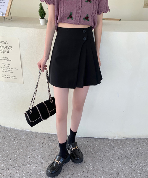 Dewlily(デューリリー)の「プリーツミニスカート(スカート・レディース・カーキ/ブラック・M/L/XL)」の4枚目の写真