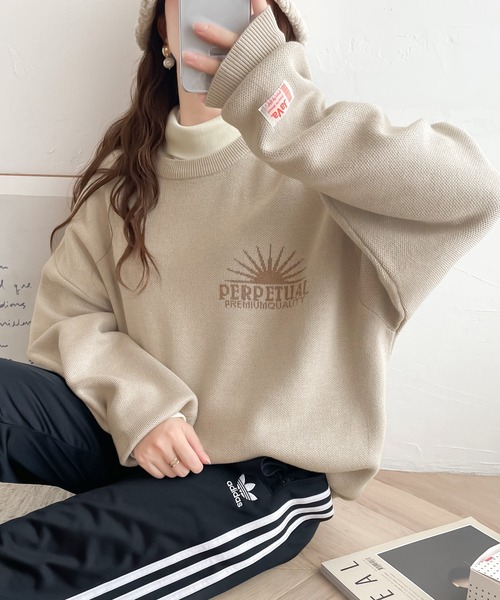 Java（ジャバ）の「《JAVAジャバ 別注》冬に大活躍!4wayダブルジャガードクルーネック オーバーサイズ ニット（ニット/セーター・レディース・アイボリー/ベージュ/グレイッシュベージュ/ブラック/グリーン/ブルー・LARGE/MEDIUM/SMALL/X-LARGE）」の8枚目の写真