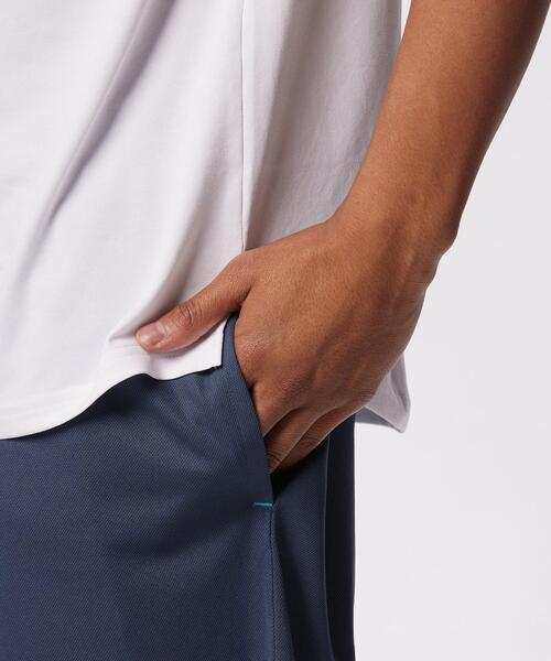 UNDER ARMOUR（アンダーアーマー）の「UAベースライン ショーツ 〈ビッグロゴ〉（バスケットボール/メンズ）（その他パンツ・メンズ・チャコールグレー・M/L/XL/S/3XL/XXL）」の4枚目の写真