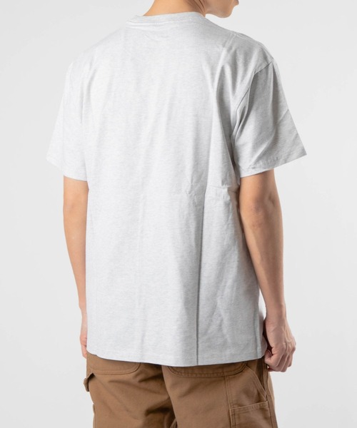 Carhartt WIP(カーハートダブリューアイピー)の「CARHARTT WIP S/S CHASE T-SHIRTカーハート ワークインプログレス ワンポイント Tシャツ(Tシャツ/カットソー・メンズ・ホワイト/ブラック/アッシュ/ダークネイビー・LARGE/X-LARGE/XX-LARGE/SMALL/MEDIUM/X-SMALL)」の6枚目の写真