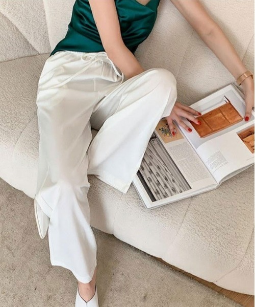 i-dare(アイディア)の「【i-dare】ストレート ワイド サテンパンツ(その他パンツ・レディース・ベージュ/ホワイト/ワインレッド/グリーン/ブラック・MEDIUM/X-LARGE/SMALL/LARGE)」の9枚目の写真