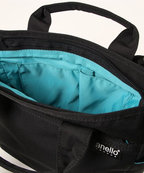and it_（アンドイット）の「anello SPSトート型ショルダー（ショルダーバッグ・レディース・ブラック/ベージュ/ネイビー/ライトグレー・FREE）」の7枚目の写真