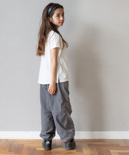coca(coca)(コカ)の「【WEB限定セール】キッズ 親子お揃いフレンチスリーブアソートTシャツ(Tシャツ/カットソー・キッズ・A/B/C/D/ブラック/ライトピンク/アイボリー/ホワイト・110/120/130/140)」の19枚目の写真
