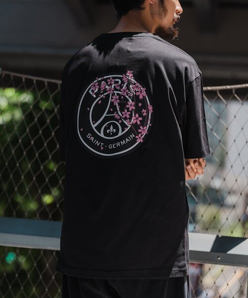 PARIS SAINT-GERMAIN(パリサンジェルマン)の「【Paris Saint-Germain】エンブレムプリント Tシャツ SAKURA(Tシャツ/カットソー・メンズ・ブラック/ホワイト・SMALL/X-LARGE/LARGE/MEDIUM)」の10枚目の写真