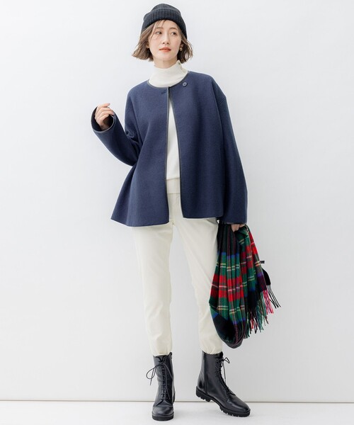 23区(ニジュウサンク)の「セミウーステッド ハイネック ニット(ニット/セーター・レディース・ブラック系/ベージュ系/ダルブルー系/アイボリー系・46/44)」の12枚目の写真