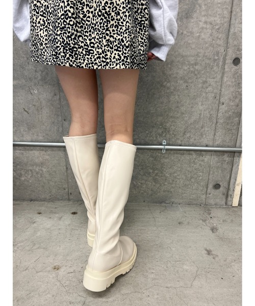 PHILLY(フィリー)の「【PHILLY】ストレッチロングブーツ(ブーツ・レディース・ブラック/アイボリー・SMALL/MEDIUM)」の6枚目の写真
