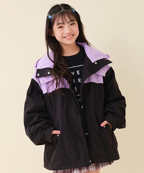 by LOVEiT(バイラビット)の「フロッキープリントレイヤード風プルオーバー(スウェット・キッズ・ライム/ラベンダー/ブラック/ピンク・140cm/130cm/150cm/160cm/120cm)」の5枚目の写真