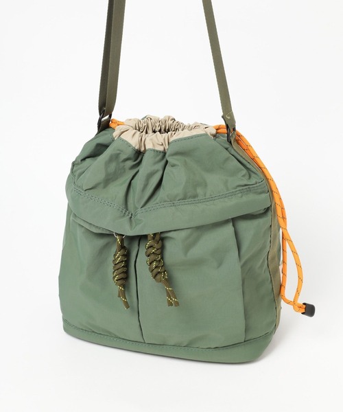 Anui（アニュイ）の「【UNISEX/CONTROL FREAK】ナイロン2WAYミニBAG（ショルダーバッグ・レディース・カーキ/ブラック・FREE）」の11枚目の写真