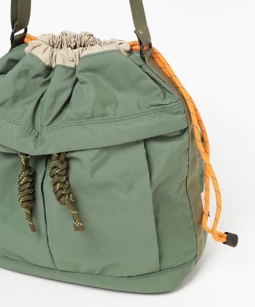 Anui（アニュイ）の「【UNISEX/CONTROL FREAK】ナイロン2WAYミニBAG（ショルダーバッグ・レディース・カーキ/ブラック・FREE）」の14枚目の写真