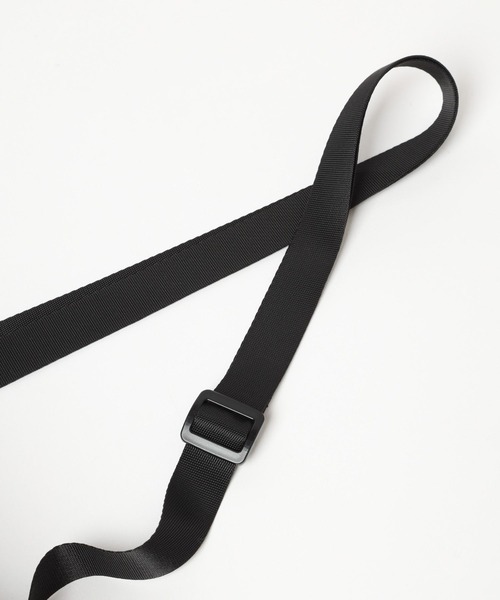 Anui（アニュイ）の「【UNISEX/CONTROL FREAK】ナイロン2WAYミニBAG（ショルダーバッグ・レディース・カーキ/ブラック・FREE）」の17枚目の写真