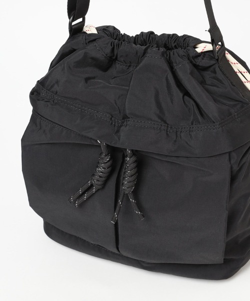 Anui（アニュイ）の「【UNISEX/CONTROL FREAK】ナイロン2WAYミニBAG（ショルダーバッグ・レディース・カーキ/ブラック・FREE）」の20枚目の写真