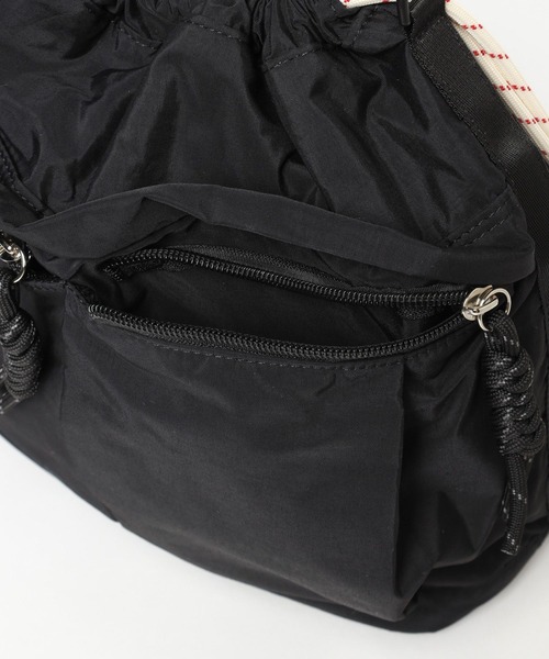 Anui（アニュイ）の「【UNISEX/CONTROL FREAK】ナイロン2WAYミニBAG（ショルダーバッグ・レディース・カーキ/ブラック・FREE）」の22枚目の写真