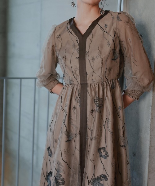 Callarusカラルス　ベージュ　ドレス　3L 美品 Callarusカラルス ベージュ ドレス 3L 美品 - メルカリ