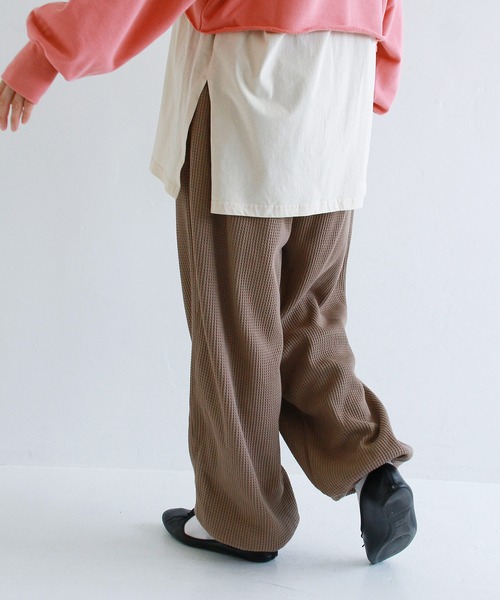 Crisp(クリスプ)の「ワッフルジョガーパンツ(その他パンツ・レディース・ベージュ/ダークブラウン・FREE)」の13枚目の写真