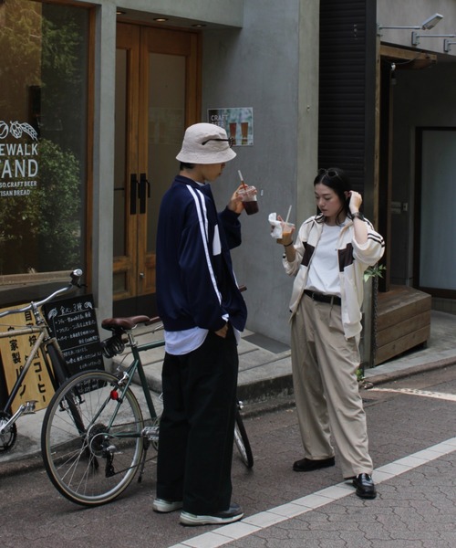 BROKEN BASE（ブロークンベース）の「ワンポイント刺繍配色トラックジャケット（ブルゾン・メンズ・アイボリー/ネイビー・MEDIUM/LARGE）」の7枚目の写真