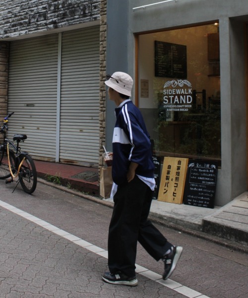 BROKEN BASE（ブロークンベース）の「ワンポイント刺繍配色トラックジャケット（ブルゾン・メンズ・アイボリー/ネイビー・MEDIUM/LARGE）」の15枚目の写真