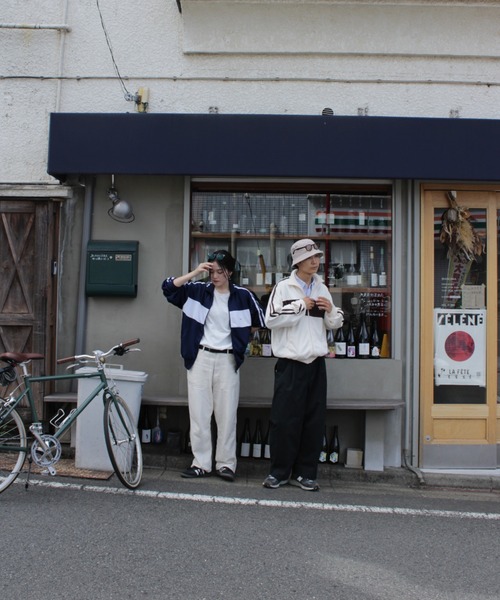 BROKEN BASE（ブロークンベース）の「ワンポイント刺繍配色トラックジャケット（ブルゾン・メンズ・アイボリー/ネイビー・MEDIUM/LARGE）」の12枚目の写真